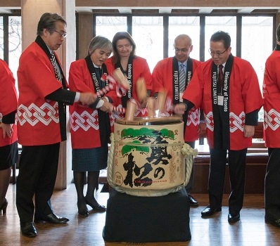 鏡割り